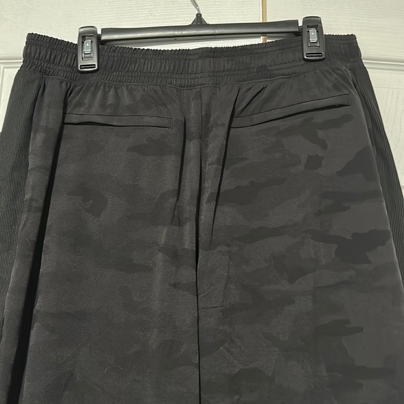 Athleta Brooklyn Lined Camo Jogger Pants - Picture 10 of 16